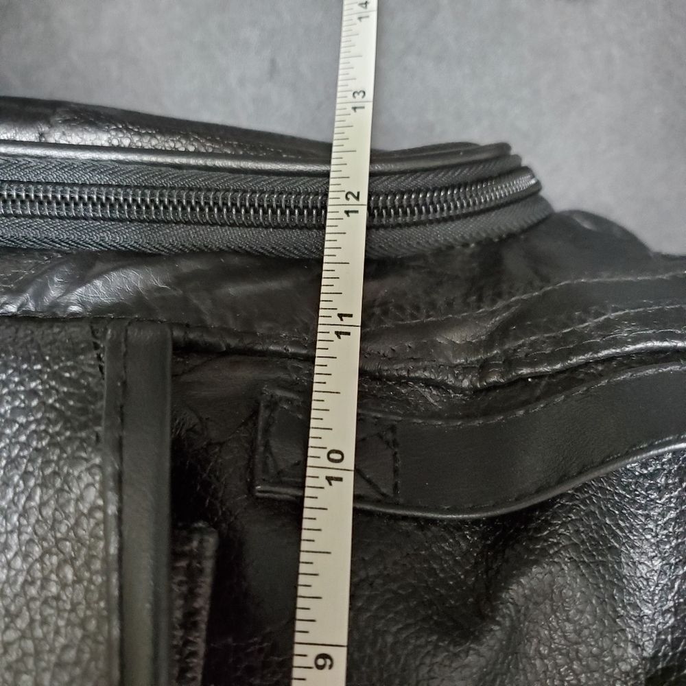 **Last Chance!! Final Sale** Diamond Plate buffalo leather duffel bag - Picture 3 of 8